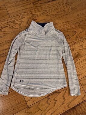 Under Armour Women’s Navy and White Striped Golf Pullover